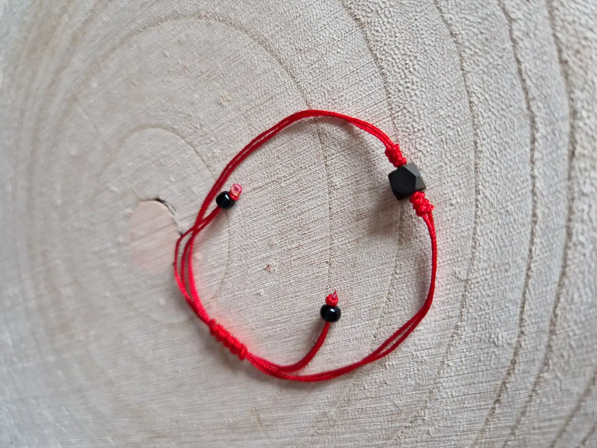 Azeviche Stone Bracelet - Red